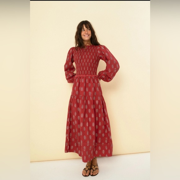 Sonmer Dresses & Skirts - Elegant Red Maxi Dress